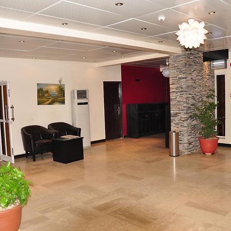 Grand Bank Link Hotel Otta Bagian luar foto