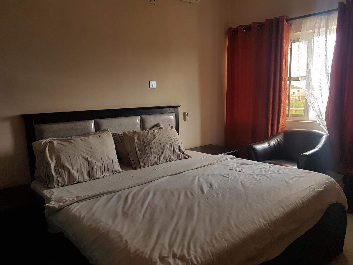 Grand Bank Link Hotel Otta Bagian luar foto