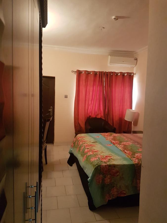 Grand Bank Link Hotel Otta Bagian luar foto