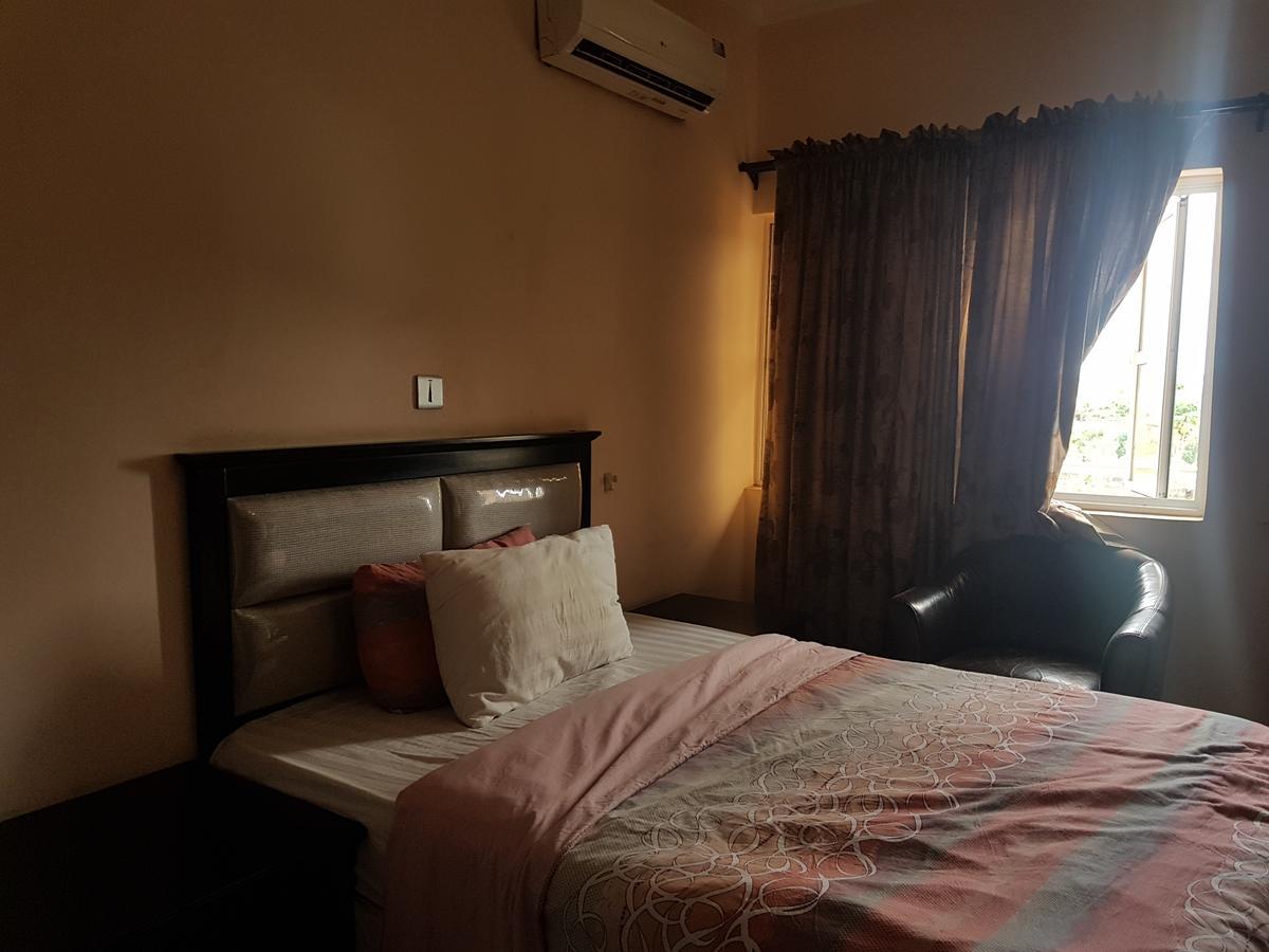 Grand Bank Link Hotel Otta Bagian luar foto