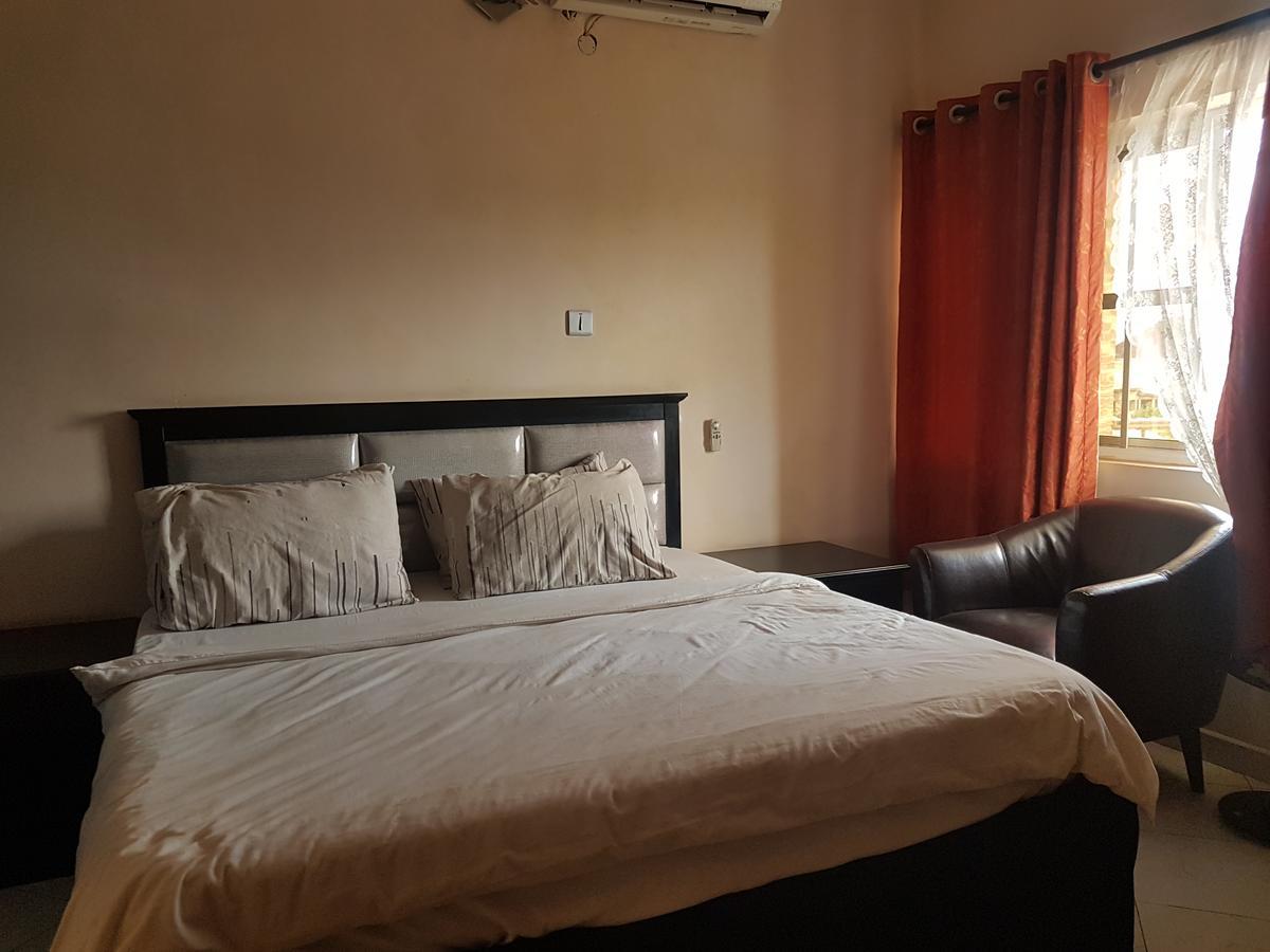 Grand Bank Link Hotel Otta Bagian luar foto