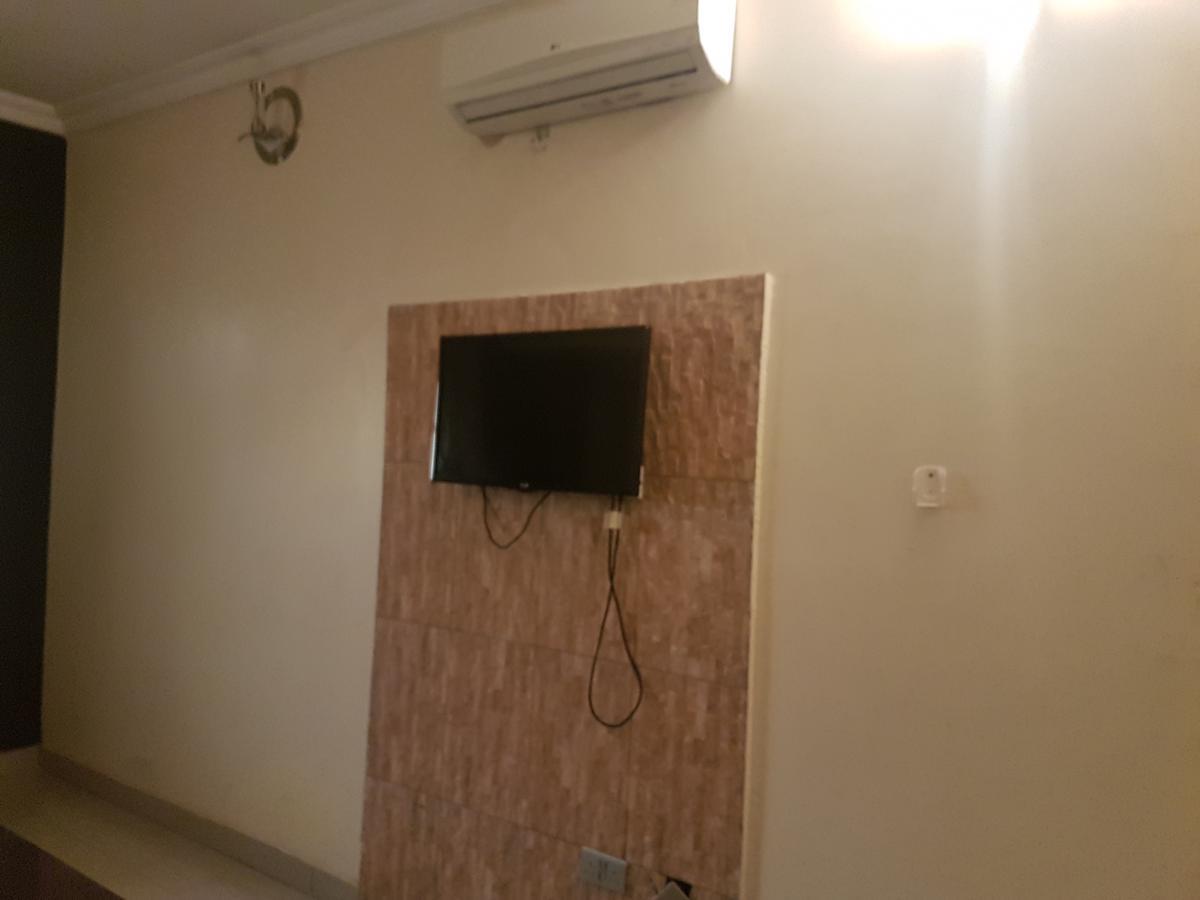Grand Bank Link Hotel Otta Bagian luar foto